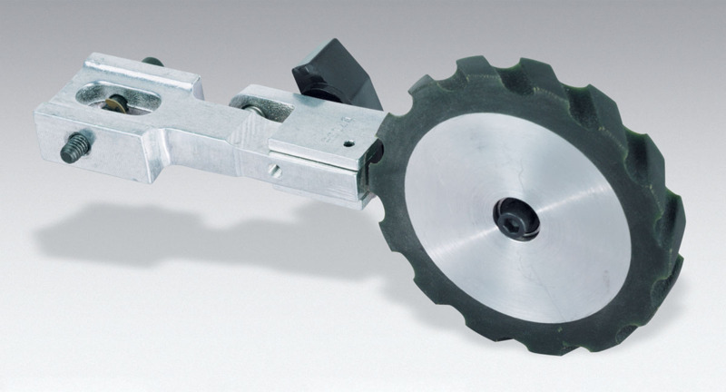 Utility Arm, 4" Dia. x 1/2" W, 70 Duro Serrated Urethane